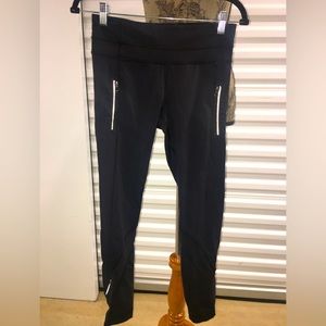 LULULEMON Inspire tight II 26” inseam leggings with double front zipper size 6
